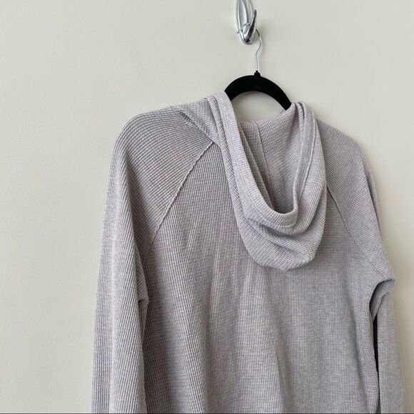 ARITZIA-TNA Waffle Knit Nevado Thermal (Small) - Picture 8 of 13